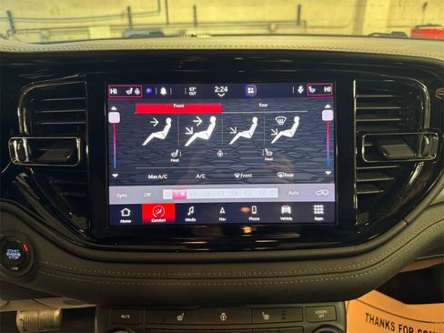 Used 2022 Dodge Durango GT image 17