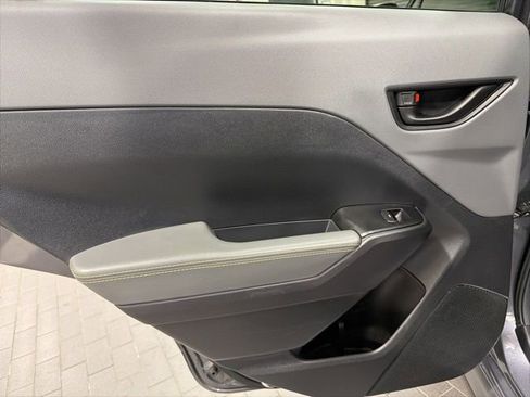 Certified 2025 Subaru Crosstrek 2.5i Sport w/ Crosstrek Mirror Package image 28