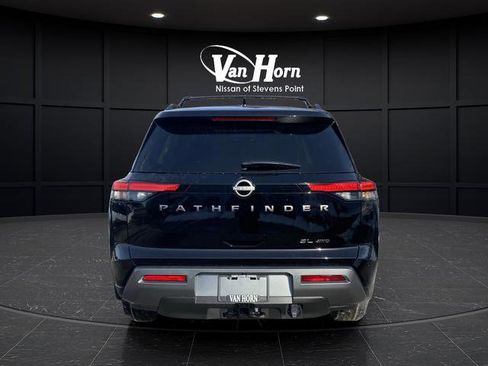New 2026 Nissan Pathfinder SL image 13