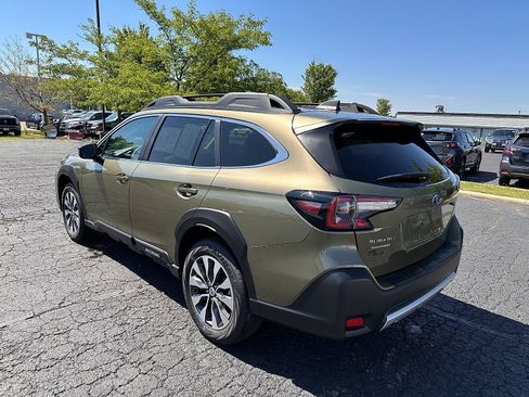 Certified 2025 Subaru Outback Limited AWD/4WD image 5