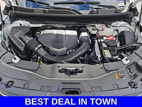 New 2026 Chevrolet Traverse LT w/ Sun and Wheel Package FWD image 34