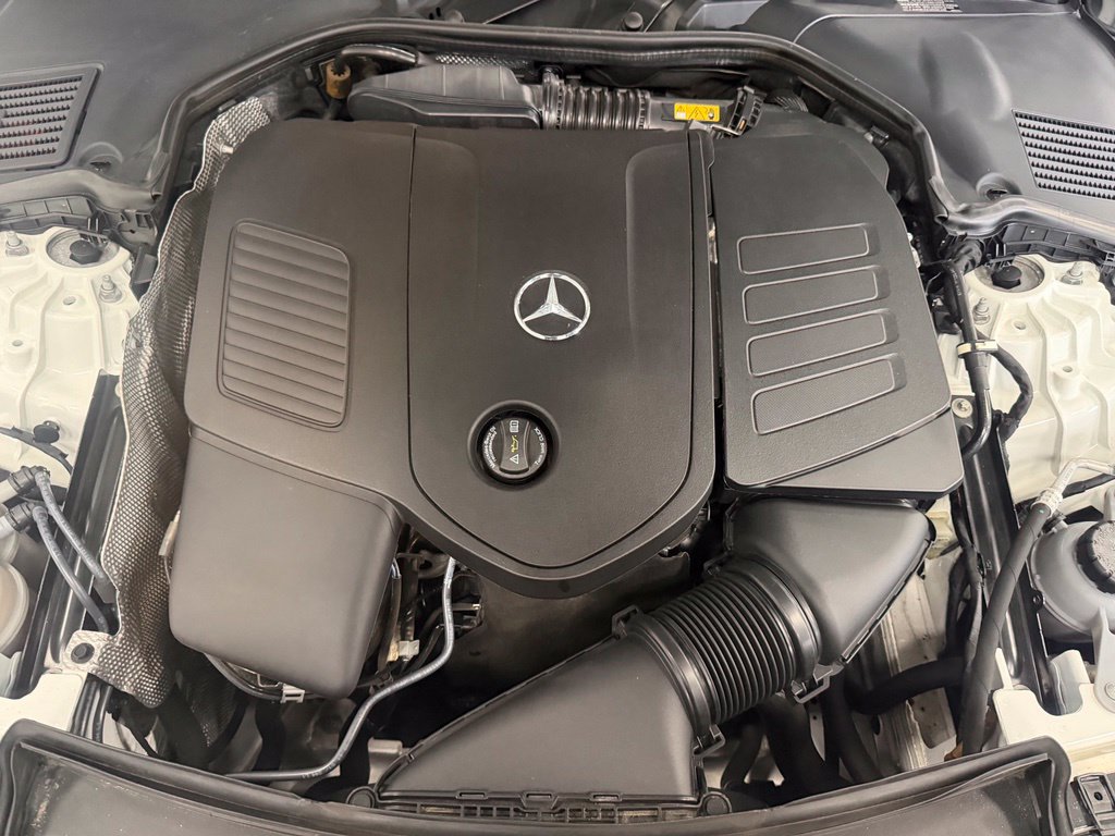 Used 2023 Mercedes-Benz C 300 4MATIC Sedan image 9