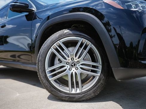 Certified 2025 Mercedes-Benz GLS 450 4MATIC image 3