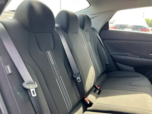 Used 2024 Hyundai Elantra SEL FWD image 27