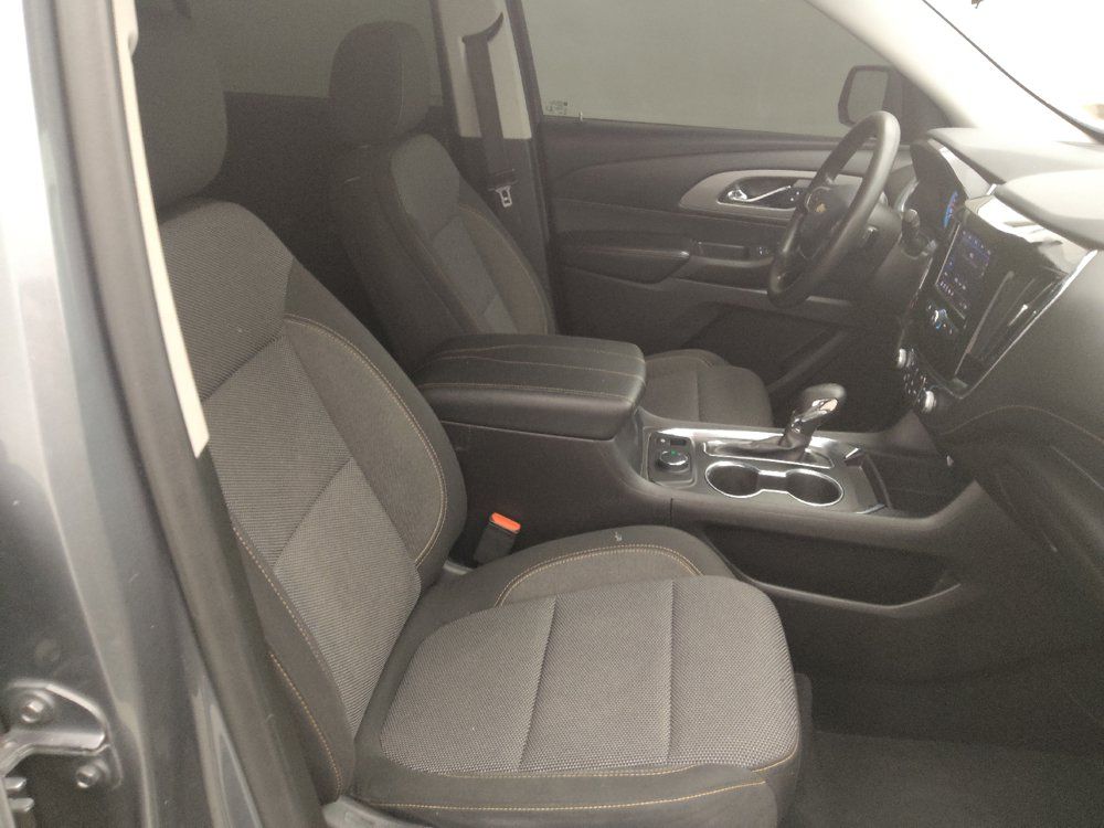 Used 2021 Chevrolet Traverse LS FWD image 21