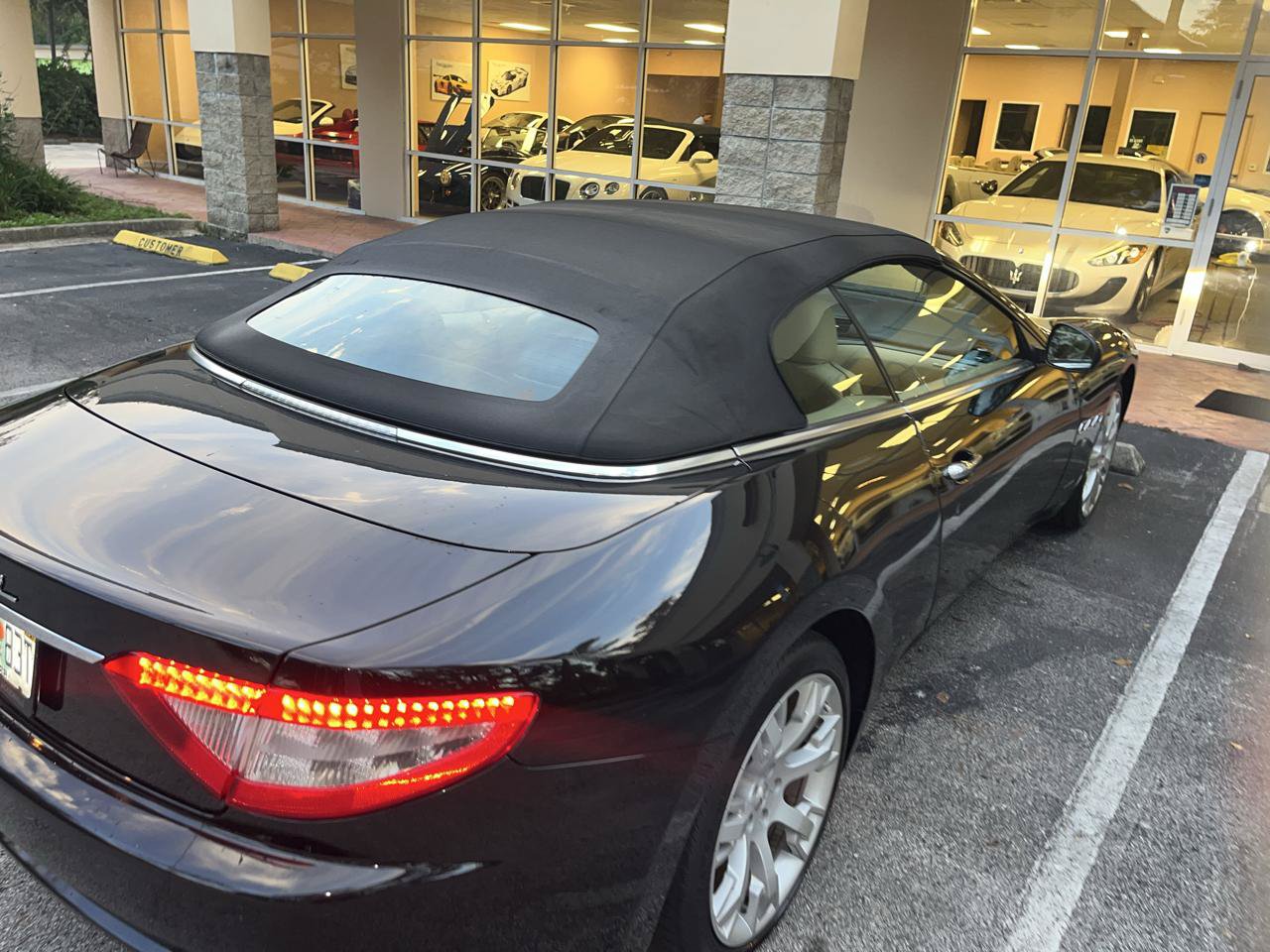 Used 2012 Maserati GranTurismo Convertible RWD image 19