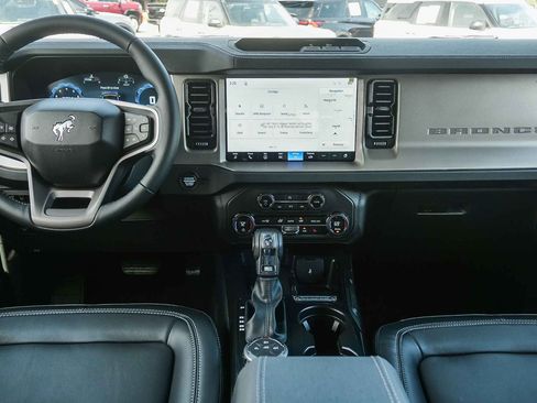 New 2026 Ford Bronco Outer Banks AWD/4WD image 12