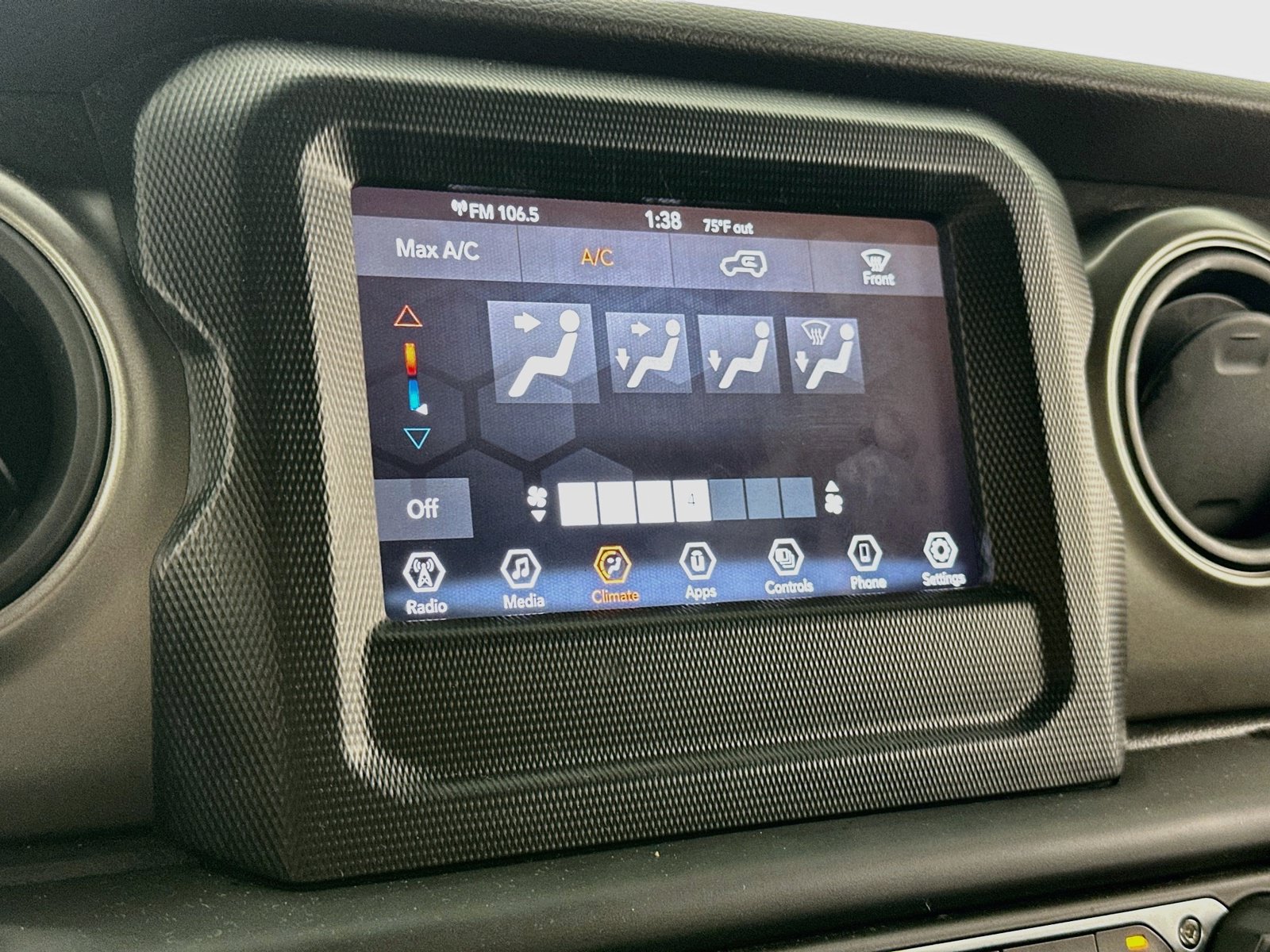 Used 2023 Jeep Wrangler Unlimited Sport AWD/4WD image 15