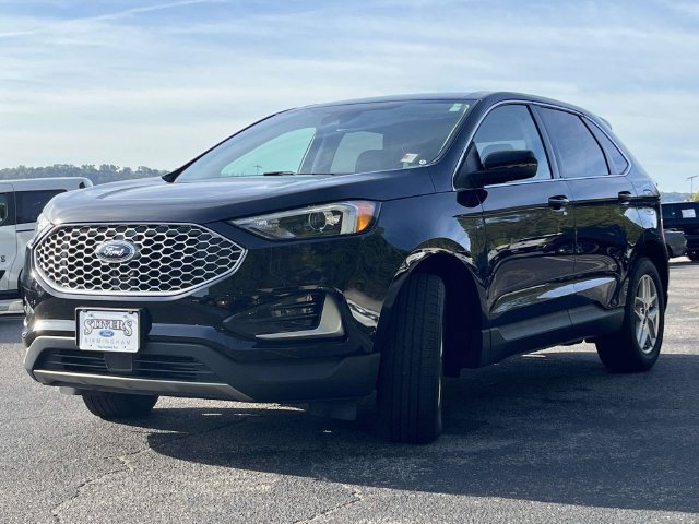 Used 2024 Ford Edge SEL AWD/4WD image 8
