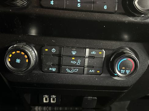 Used 2019 Ford F150 XLT w/ Equipment Group 301A Mid AWD/4WD image 18