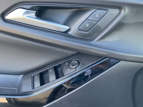 New 2026 Chevrolet Equinox LT image 22