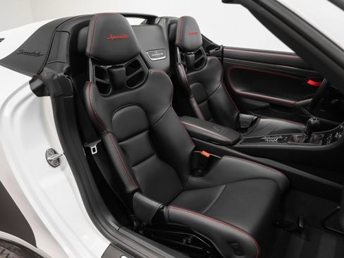 Used 2019 Porsche 911 Speedster image 37