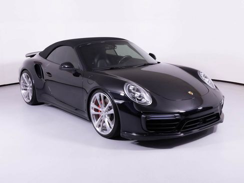 Used 2019 Porsche 911 Turbo image 7