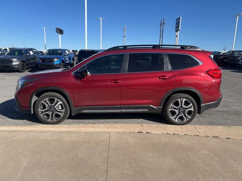 Used 2024 Subaru Ascent Limited w/ Technology Package image 8