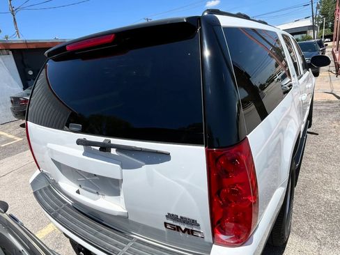Used 2014 GMC Yukon XL SLT RWD image 10