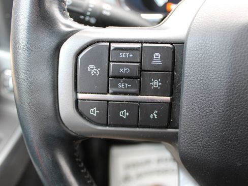 Used 2021 Ford F150 Lariat w/ Tow Technology Package image 21