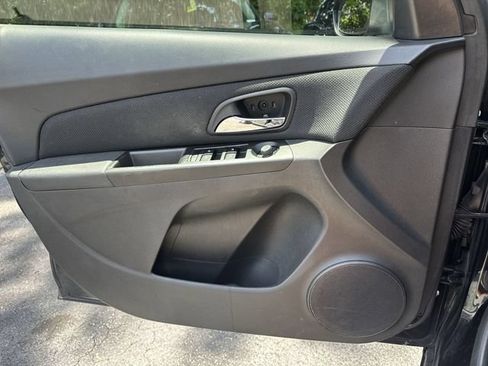 Used 2013 Chevrolet Cruze LT w/ Technology Package FWD image 25