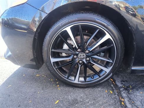 Used 2020 Toyota Camry XSE image 10