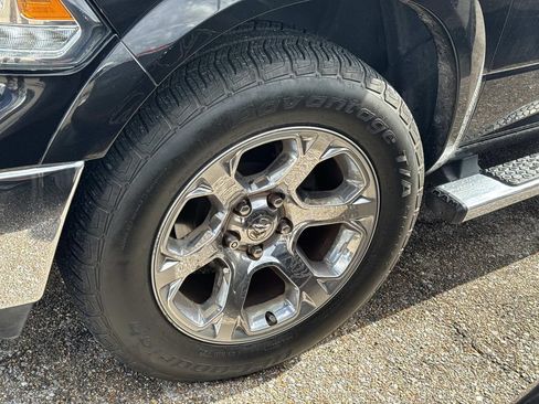 Used 2016 RAM 1500 Laramie AWD/4WD image 4