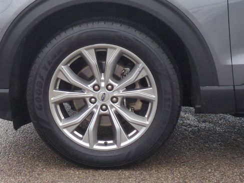 Used 2021 Ford Explorer Limited w/ Equipment Group 301A image 14