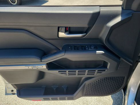 Used 2024 Toyota Tacoma TRD Sport RWD image 12