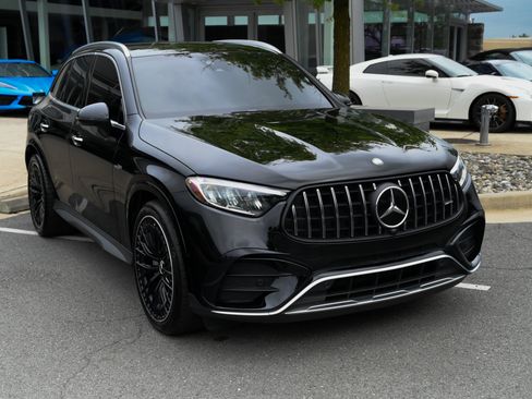 Used 2024 Mercedes-Benz GLC 43 AMG 4MATIC image 3