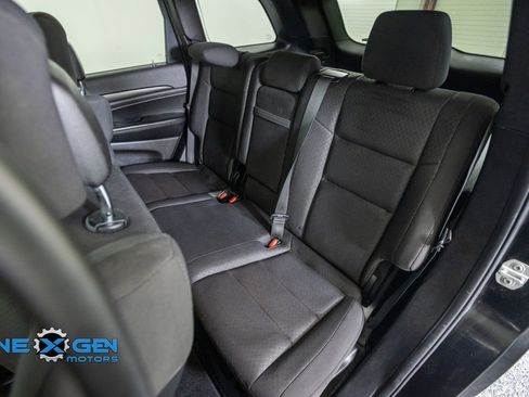 Used 2019 Jeep Grand Cherokee Laredo AWD/4WD image 31