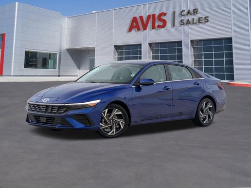 Used 2025 Hyundai Elantra Limited FWD image 1