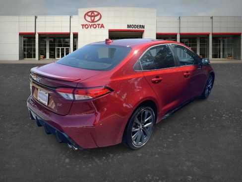 Certified 2025 Toyota Corolla SE FWD image 5