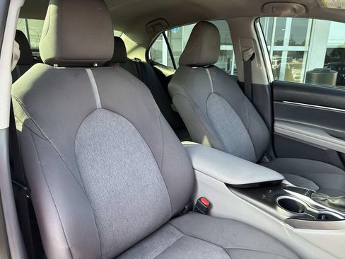 Used 2023 Toyota Camry LE FWD image 11