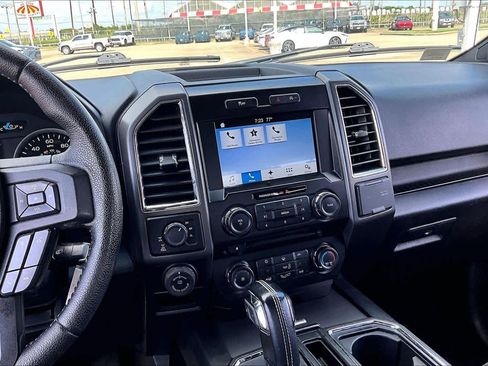 Used 2016 Ford F150 XLT w/ Equipment Group 302A Luxury image 6