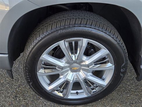 Used 2024 Chevrolet Silverado 1500 High Country w/ High Country Premium Package image 8