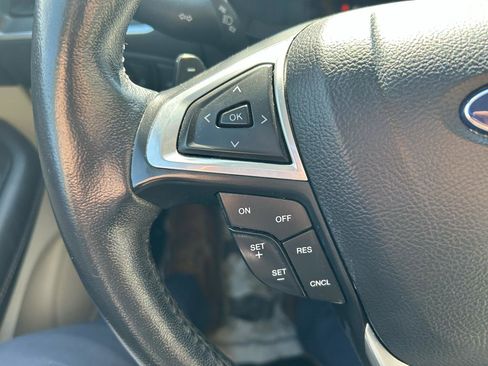 Used 2015 Ford Edge Titanium image 18