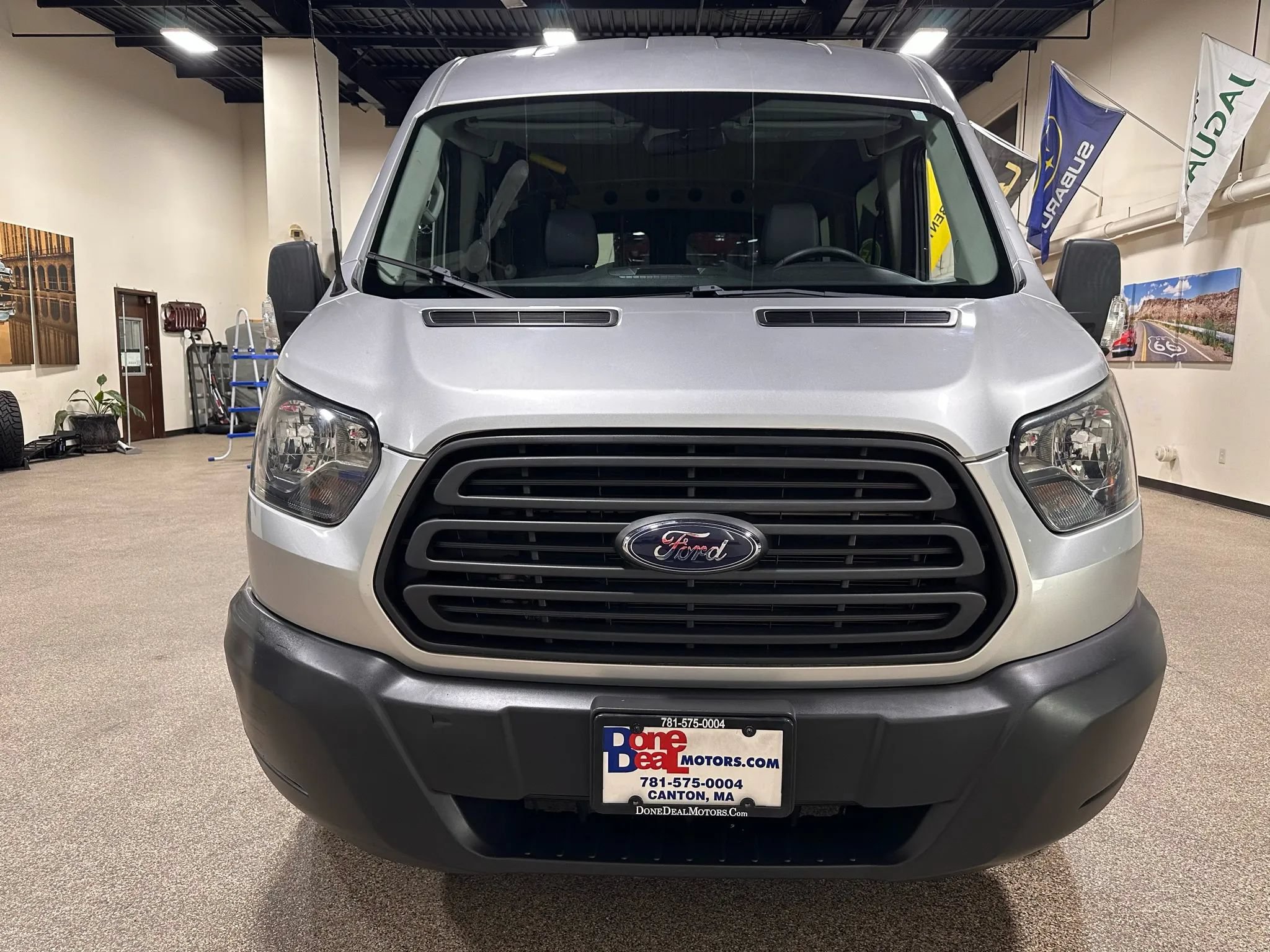 Used 2015 Ford Transit 350 148 Medium Roof RWD image 3
