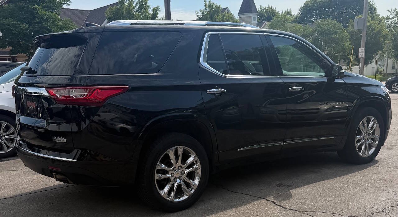 Used 2019 Chevrolet Traverse High Country w/ LPO, Floor Liner Package AWD/4WD image 10