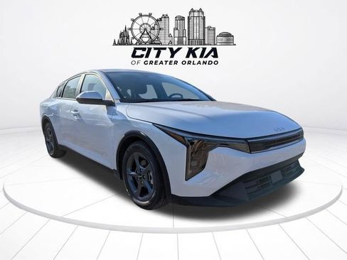 New 2026 Kia K4 FWD image 8