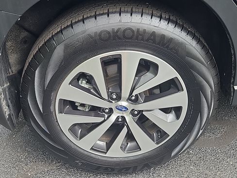 Certified 2025 Subaru Outback Premium AWD/4WD image 25