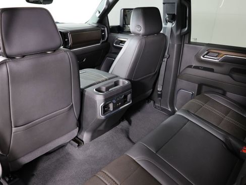 Used 2024 Chevrolet Silverado 2500 High Country w/ High Country Premium Package AWD/4WD image 53