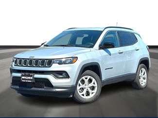 Used 2024 Jeep Compass Latitude AWD/4WD video 1