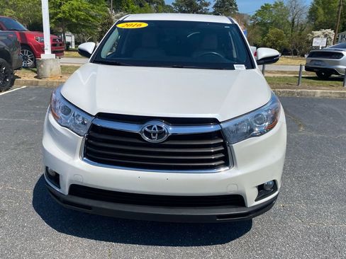 Used 2016 Toyota Highlander Plus AWD/4WD image 20