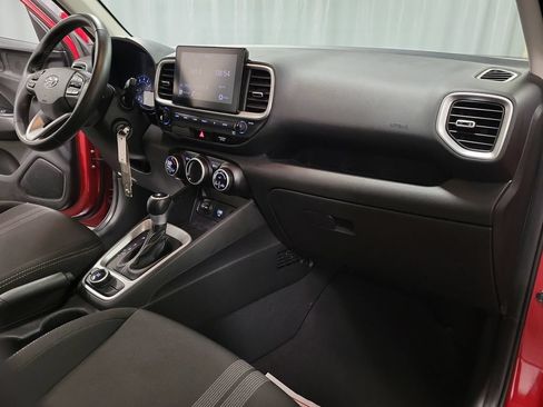 Used 2020 Hyundai Venue SEL w/ Convenience Package FWD image 32