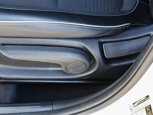 Certified 2023 Hyundai Venue Limited image 25