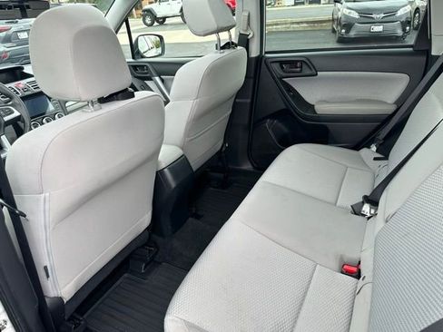 Used 2017 Subaru Forester 2.5i Premium image 21