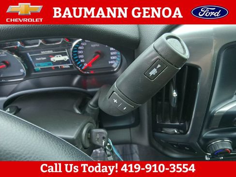 Used 2018 Chevrolet Silverado 1500 LT w/ All Star Edition AWD/4WD image 29