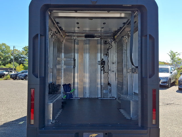 Used 2024 Chevrolet Brightdrop 400 w/ Commercial Equipment Package AWD/4WD image 26