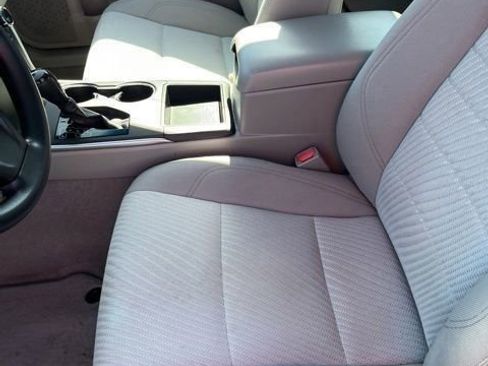 Used 2017 Toyota Camry LE FWD image 12