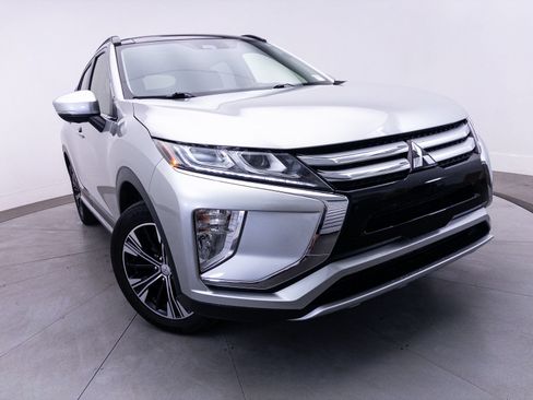Used 2018 Mitsubishi Eclipse Cross SEL AWD/4WD image 3