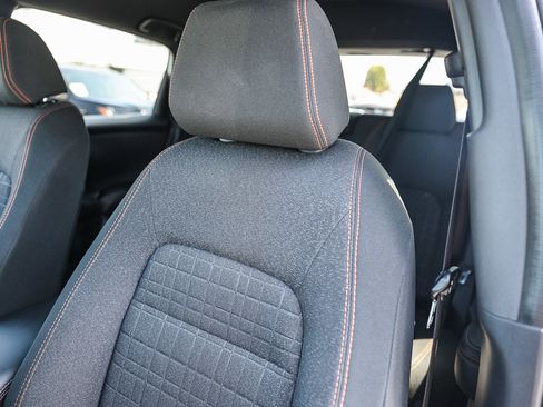Certified 2025 Honda HR-V Sport image 18