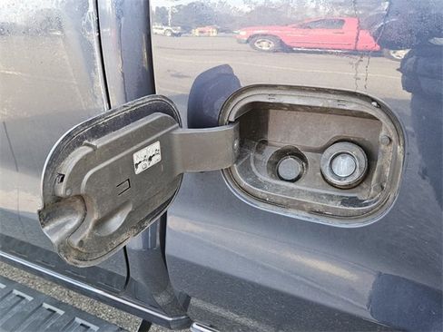 Used 2021 Chevrolet Silverado 1500 Custom image 11