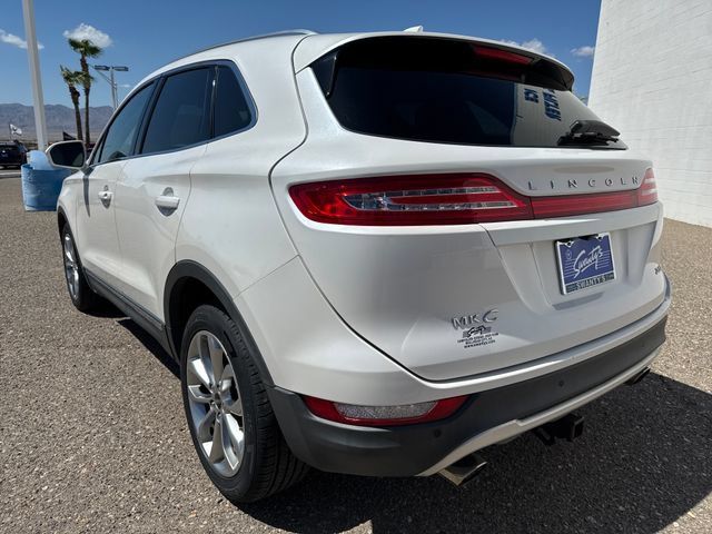 Used 2017 Lincoln MKC Select w/ Select Plus Package FWD image 3